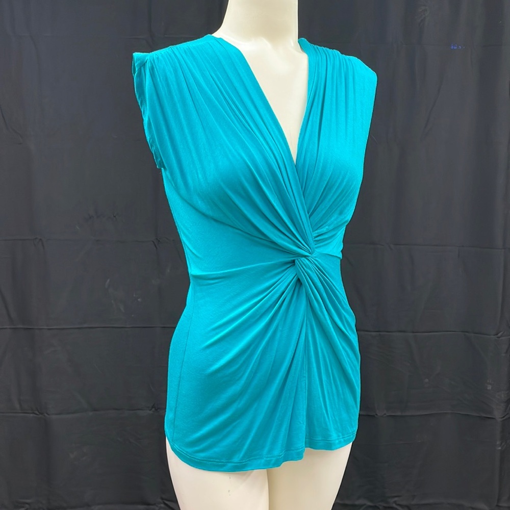 New with tag aqua blue scrunch front sleeveless top size small